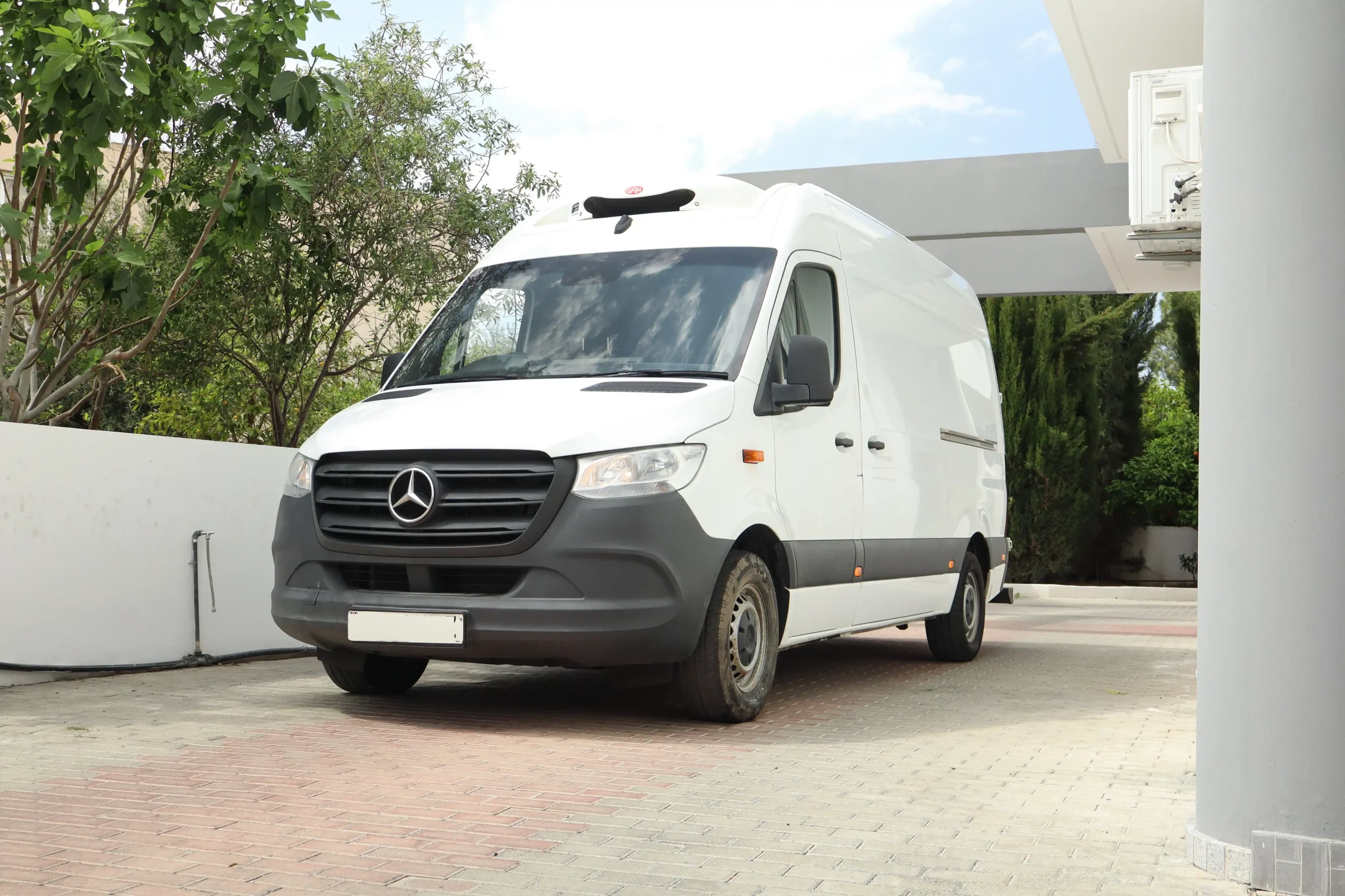Mercedes Benz Fridge Van 2