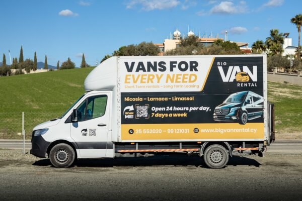 Mercedes Benz LWB Luton Van with Tail Lift - Big Van Rental