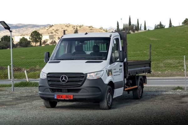 Mercedes Benz Tipper Van | Big Van Rental