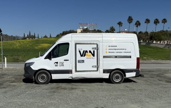Mercedes Benz MWB Insulated Freezer Van | Big Van Rental